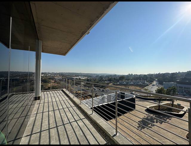 883M² OFFICE TO LET IN GLENADRIENNE